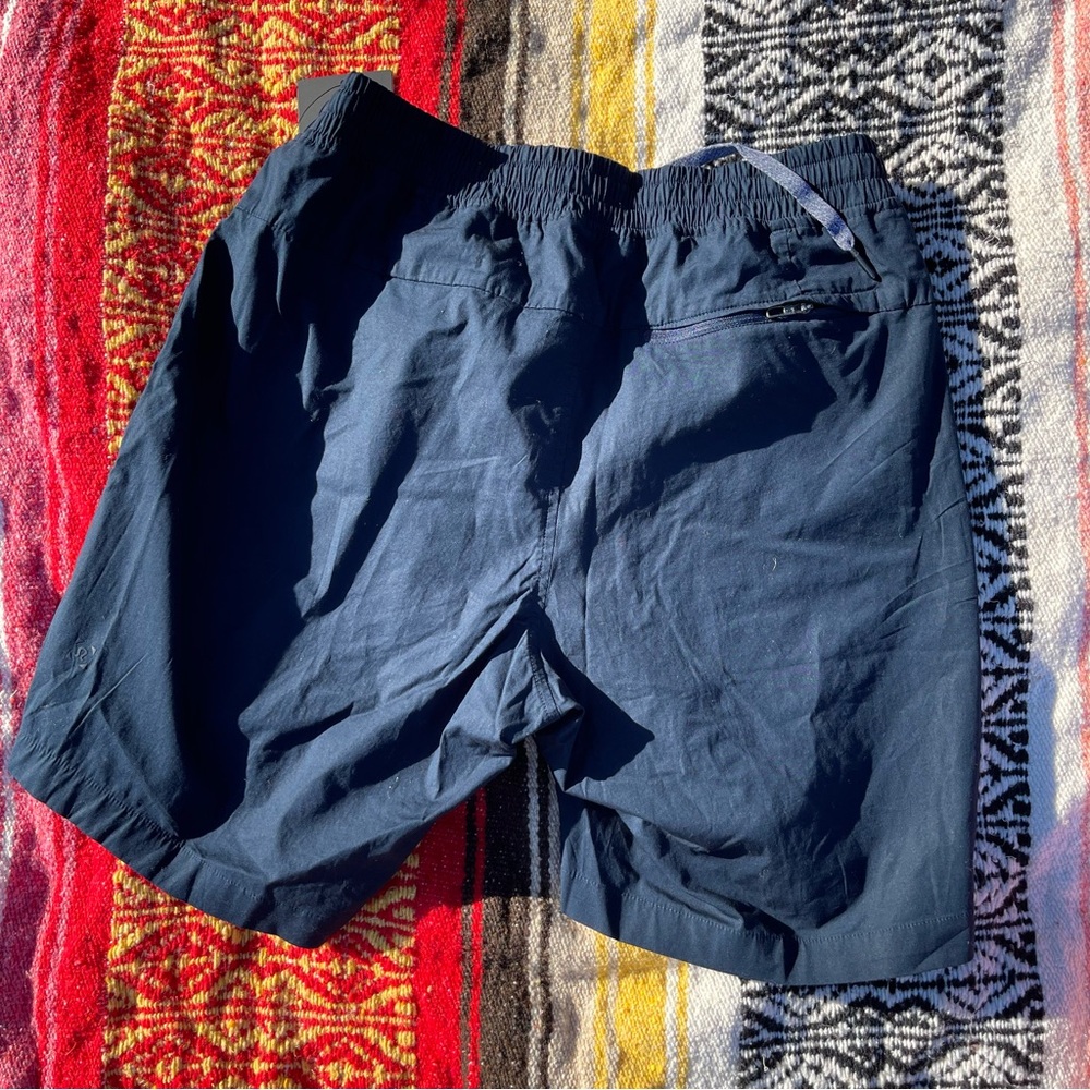 Lululemon Bowline Short 8" Stretch Ripstop True Navy Medium - Picture 5 of 7